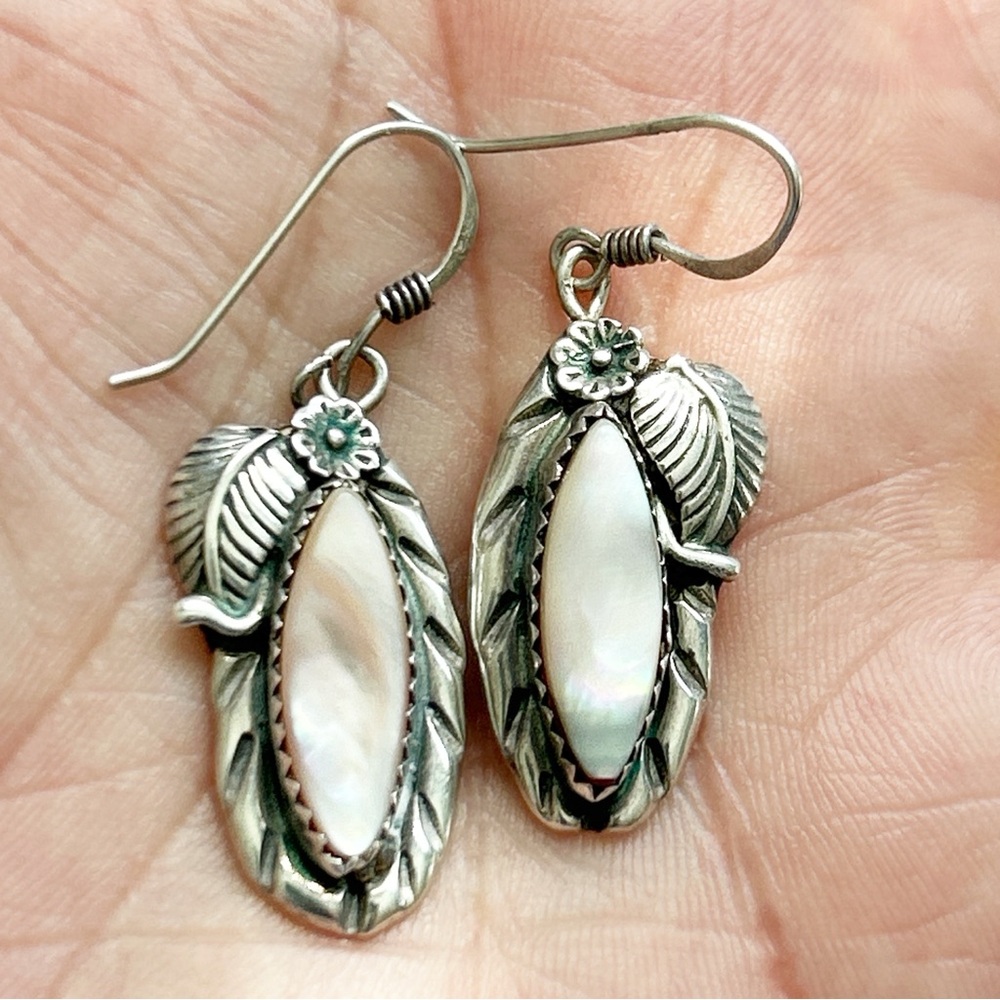 Vintage Randall Endito Pink Mother of Pearl Sterling Silver Earrings - Picture 5 of 10